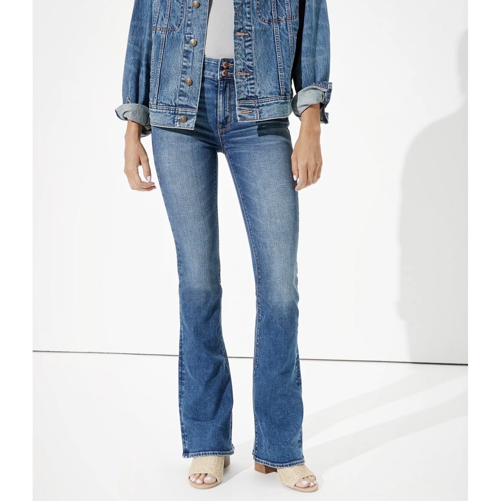 American Eagle Women 4 Regular Hi-Rise Artist Flare Super Stretch Blue Jeans